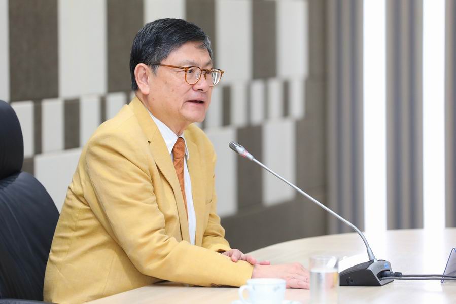 Resize of LINE ALBUM บรรยาย การเสริมสร้างบารมีอย่างมีคุณธ 14