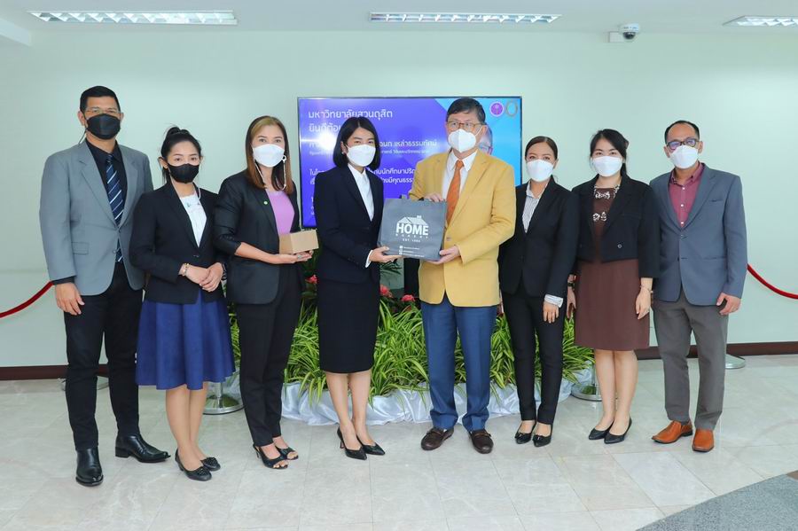 Resize of LINE ALBUM บรรยาย การเสริมสร้างบารมีอย่างมีคุณธ 36