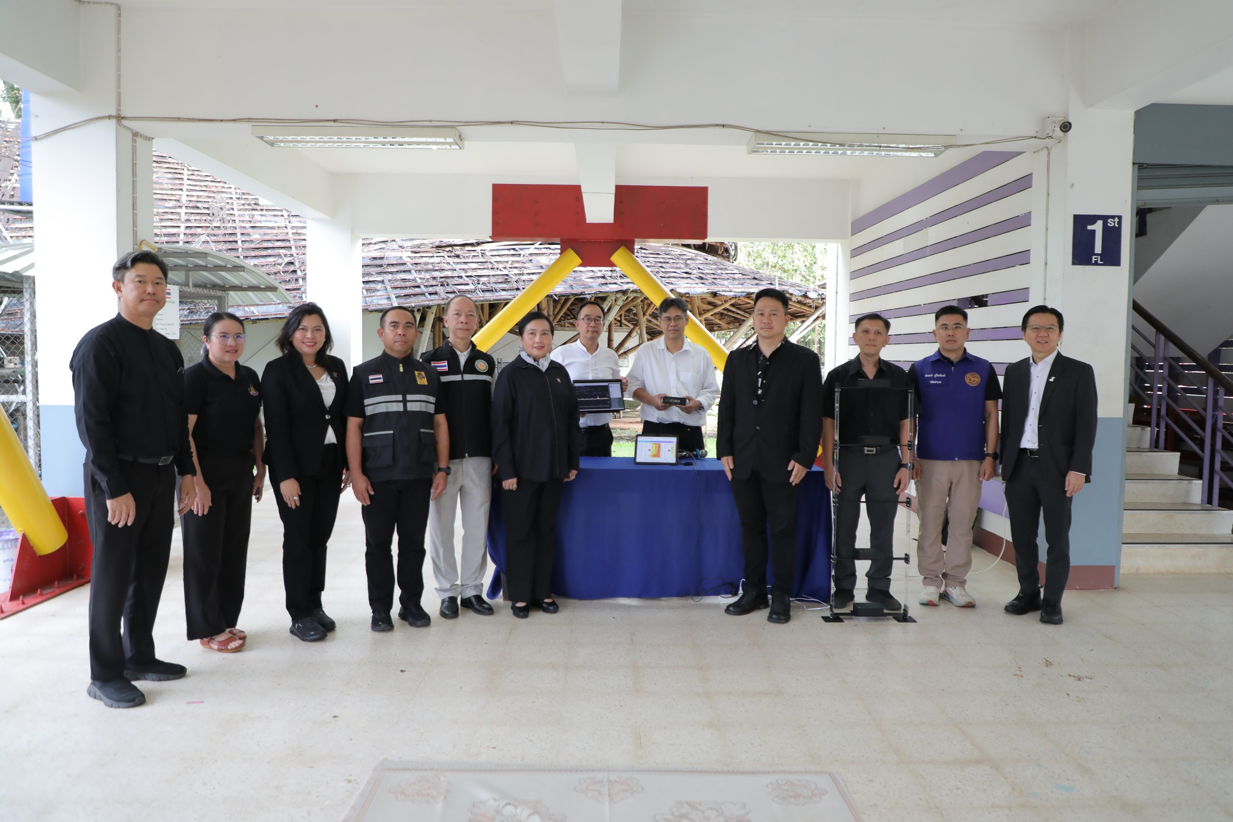 12ชมการติดตั้งเซนเซอร์ที่ร.ร.บ้านป่าก่อดำ