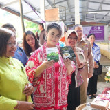 “ศุภมาส” เยี่ยมชมแหล่งเรียนรู้อาหารและขนมพื้นบ้านพังงาฯ ผลงา ... Image 4