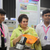 อว. ผนึกกำลัง กห. ผลักดันผลงานวิจัยและนวัตกรรมเพื่อเสริมสร้า ... Image 4