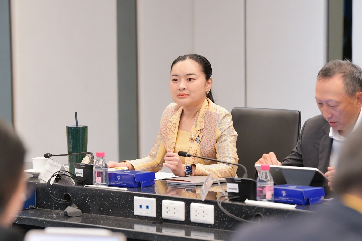 LINE ALBUM 30768 250730 3